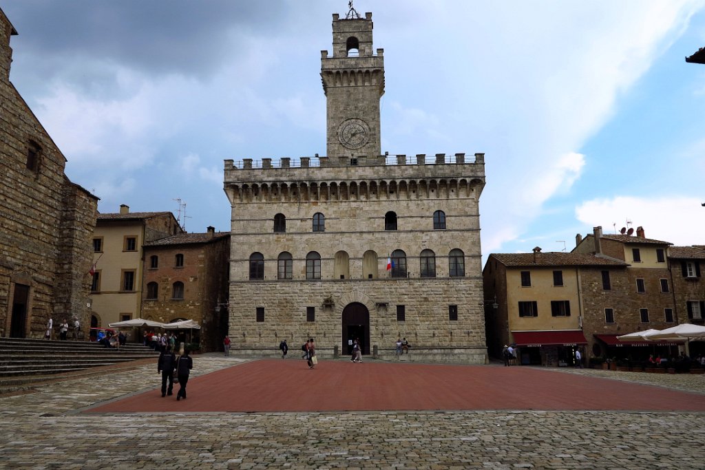 072 MONTEPULCIANO.JPG